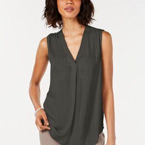 Vince Camuto Lightweight Forest Green Flowy Sleeveless Blouse, Sz M